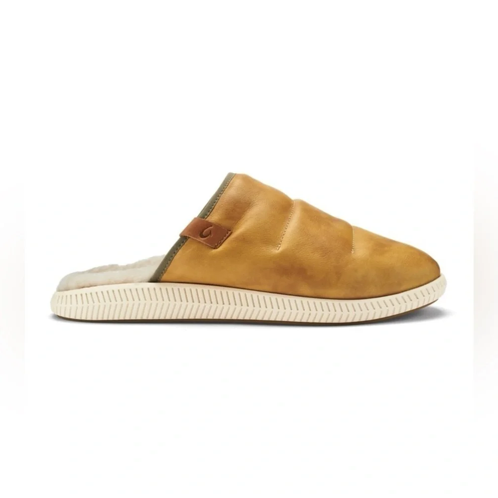 OluKai Mahana leather slippers Men’s size13 Mustang/Sahara